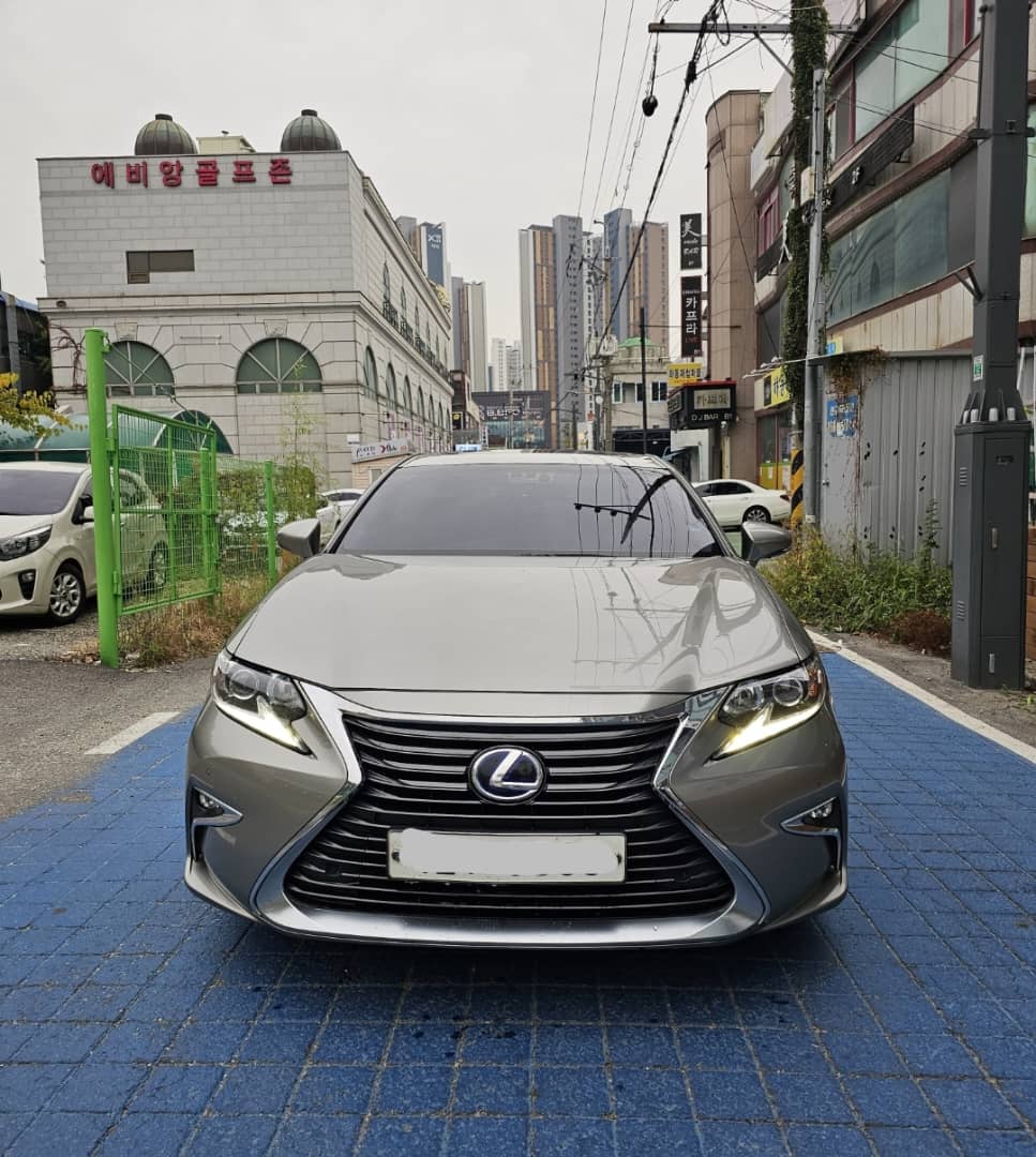 5800 LEXUS